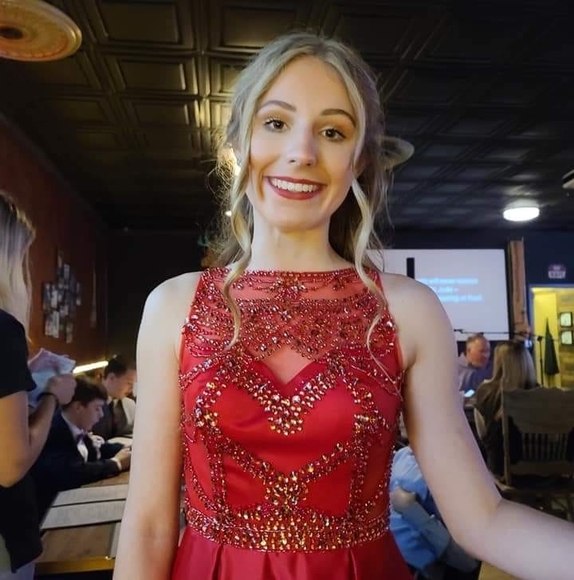 Meet your Posher, Danni - Picture 1 of 1